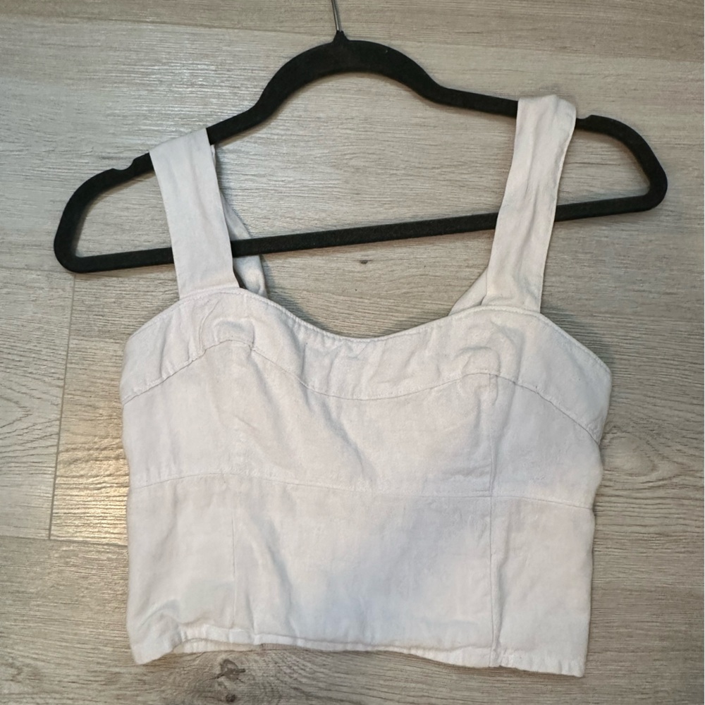 White Abercrombie and Fitch cropped tank top size small!